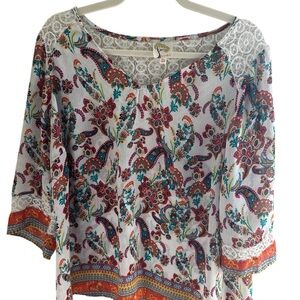 Fig and Flower Women’s‎ Paisley Size 2X Boho Top 3/4 Sleeves Lacey Back Design